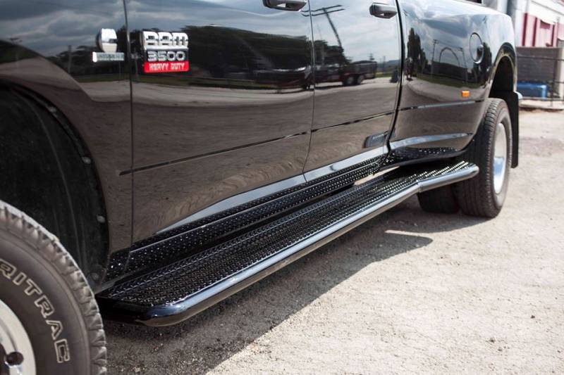 Do the Tough country drb0317d running boards fit a Crew Cab or a Quad Cab 4 door dually?